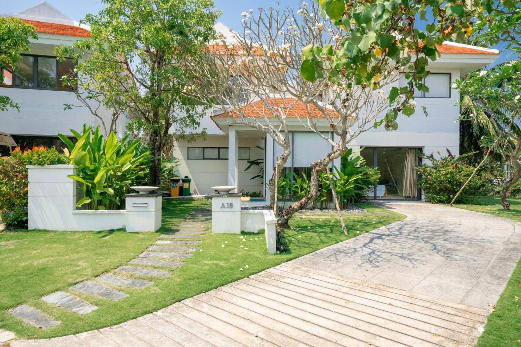 Sun Grow Ocean Luxury & Villa
